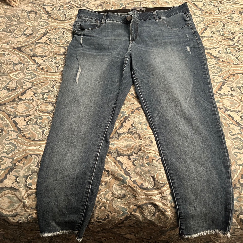 Women’s cropped jeans
